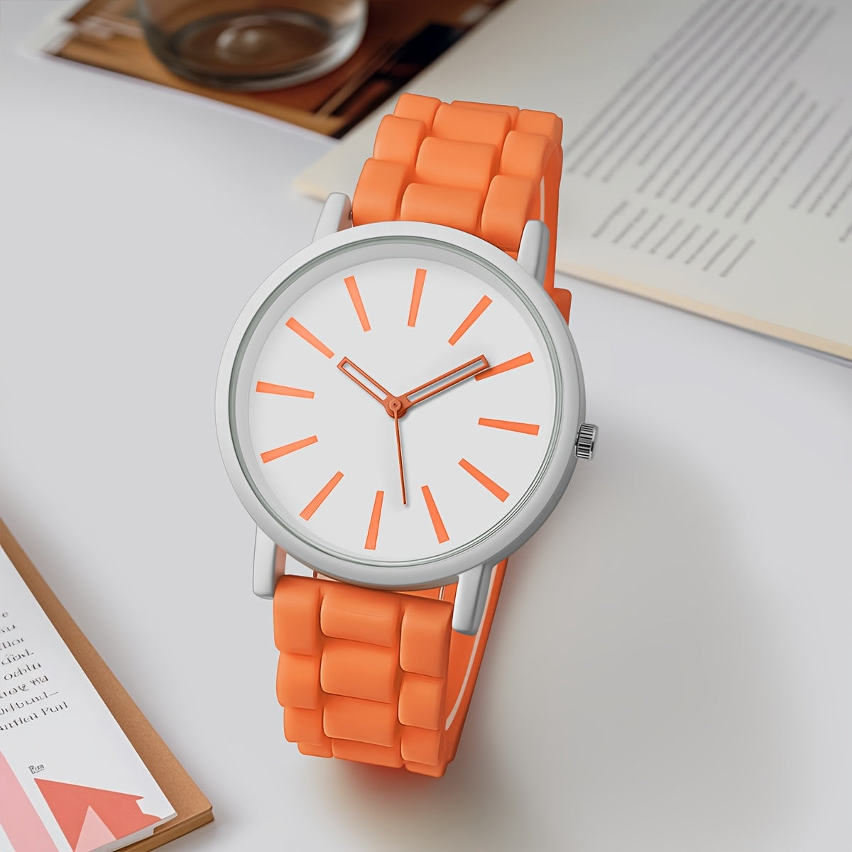 Reloj de cuarzo redondo sencillo y elegante - Reloj de pulsera casual de moda con correa de silicona para mujeres - Caja no de aleación, marcadores de barra, varios colores, operado con batería (batería de botón ＜20mm)