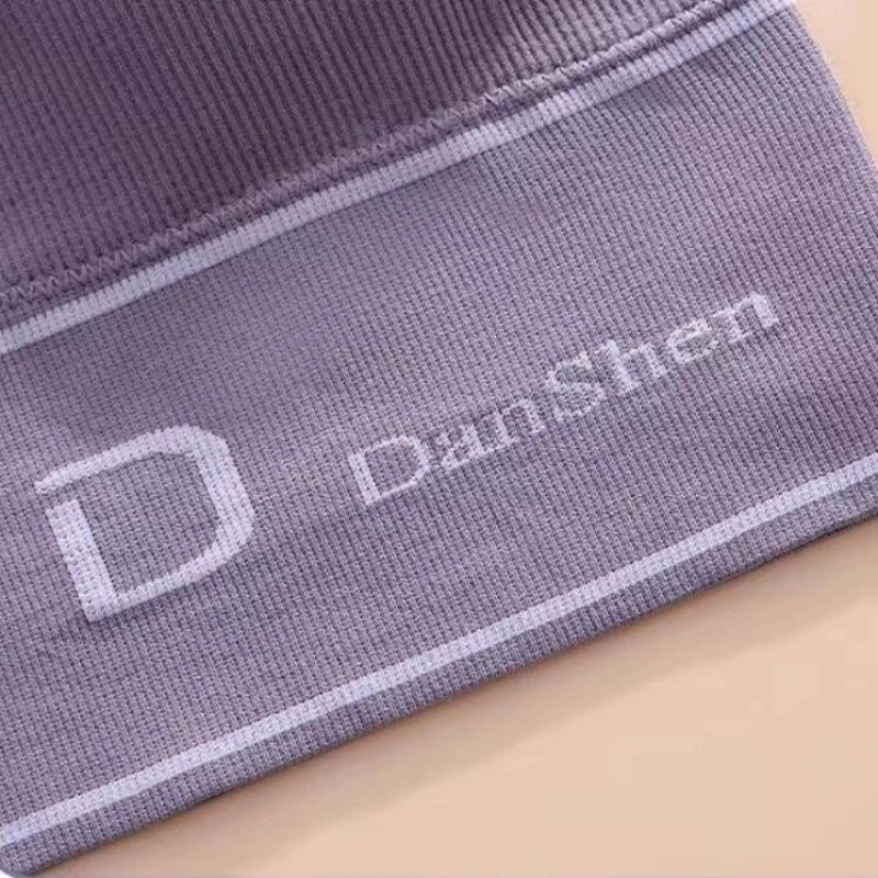 Sujetador deportivo sin costuras para mujer, alta elasticidad, forma de U profunda