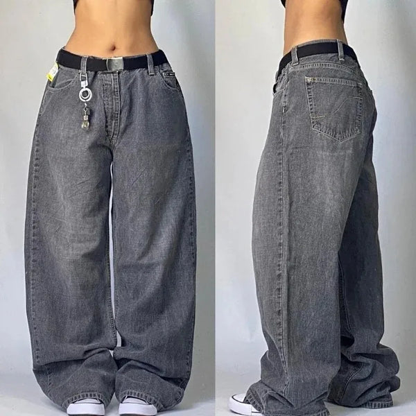 Pantalones de moda hip-hop para una mujer valiente y con estilo