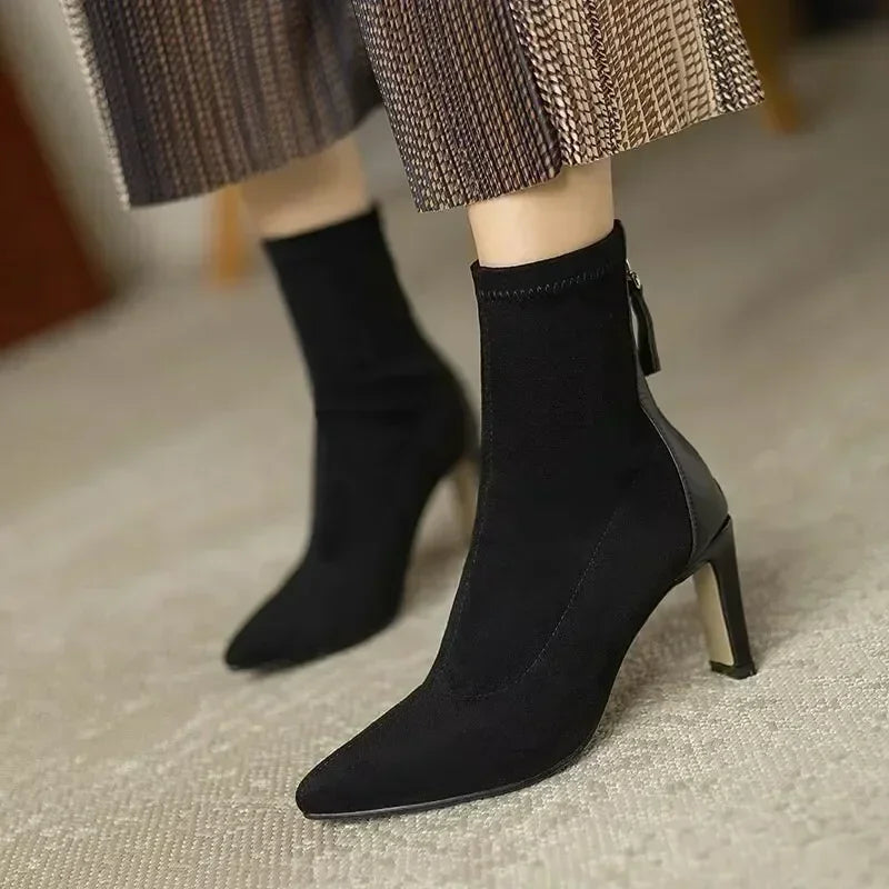 Botas de tacón alto para mujer 2025, estilo coreano de otoño e invierno, tacón medio, botas ajustadas y delgadas, punta en punta, botas tipo calcetín para mujer.
