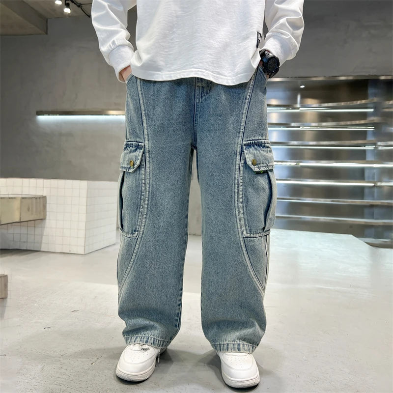 Pantalon jean con diseño actual para  niño, cómodo y elegante