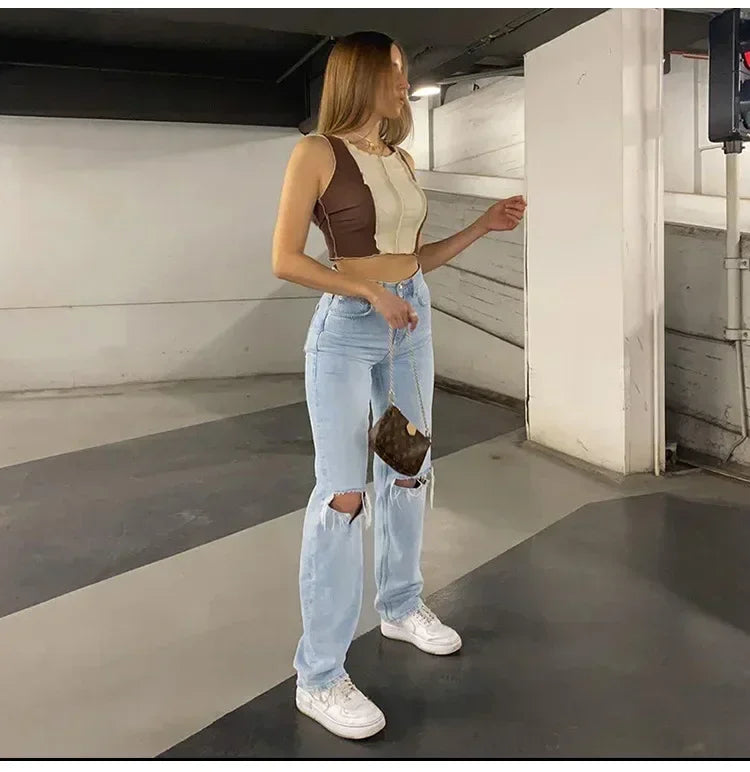 Pantalon Jean para una mujer elegante y moderna con estilo unico