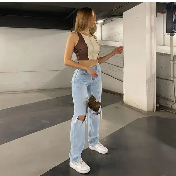 Pantalon Jean para una mujer elegante y moderna con estilo unico