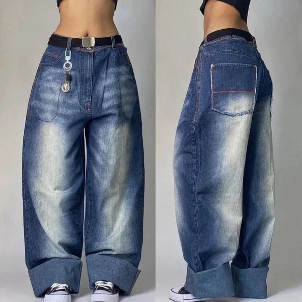 Pantalones de moda hip-hop para una mujer valiente y con estilo
