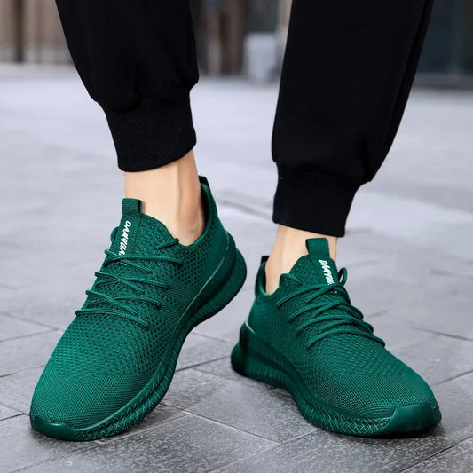 Zapatos deportivos ultraligeras para hombre, zapatillas informales de malla transpirable, zapatos antideslizantes de moda de Color sólido para hombre