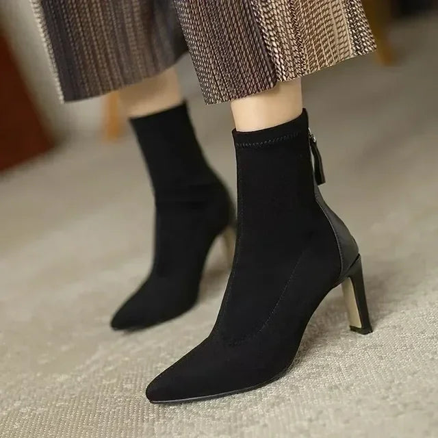 Botas de tacón alto para mujer 2025, estilo coreano de otoño e invierno, tacón medio, botas ajustadas y delgadas, punta en punta, botas tipo calcetín para mujer.