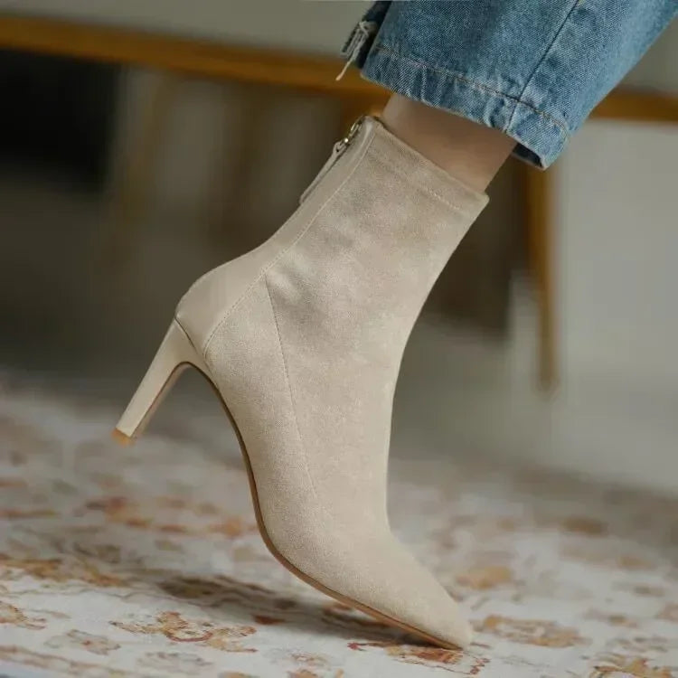Botas de tacón alto para mujer 2025, estilo coreano de otoño e invierno, tacón medio, botas ajustadas y delgadas, punta en punta, botas tipo calcetín para mujer.